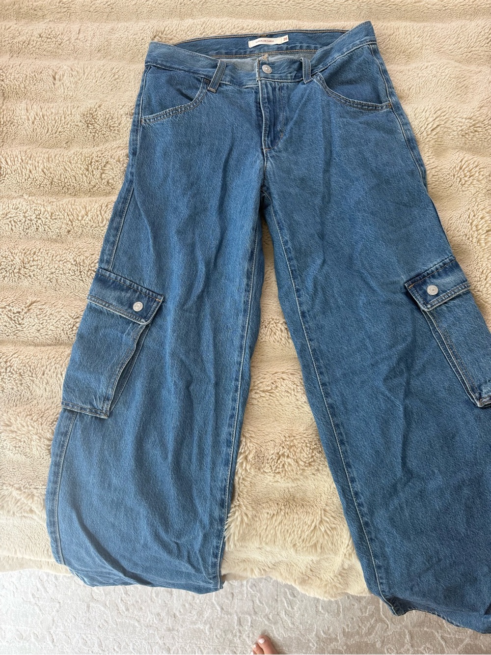 Levi's Women's Boyfriend Wide-Leg Cargo Jeans - Blue Denim